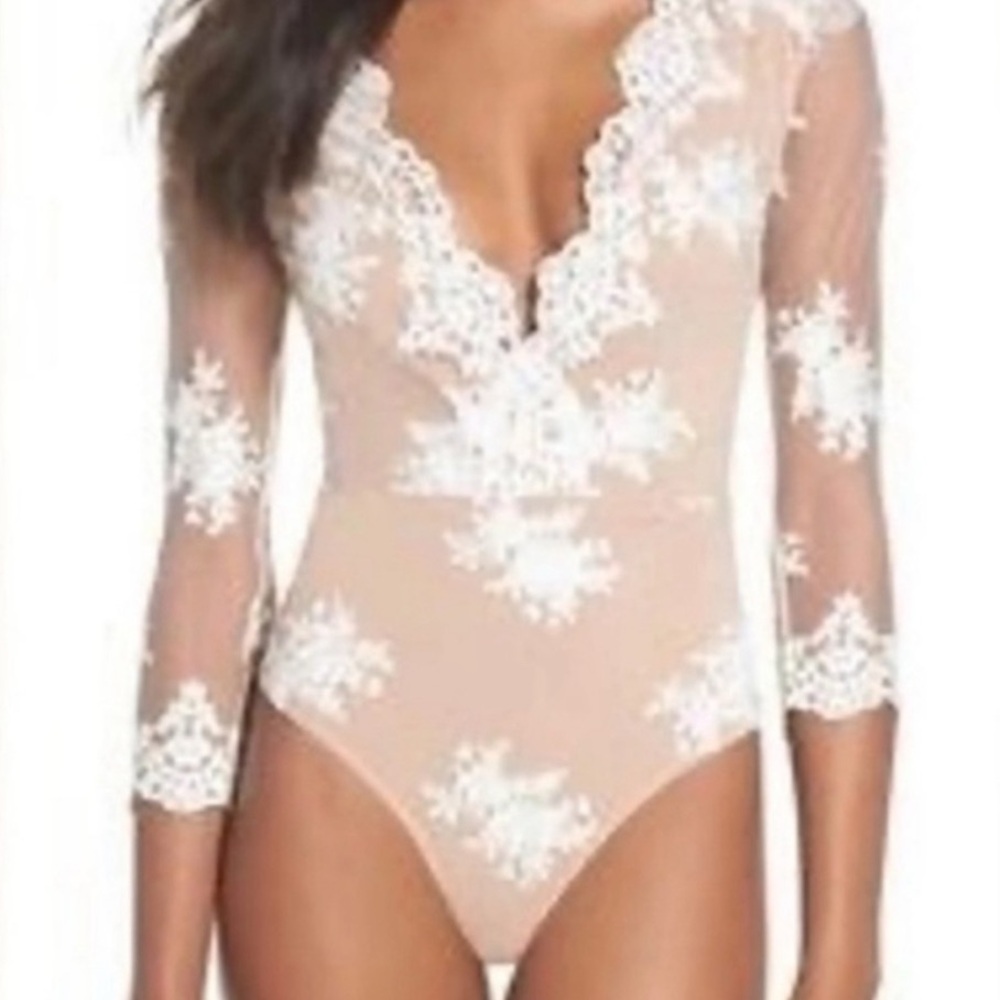 For Love & Lemons Skivvies Amber Scallop Edge Lace Bodysuit Size Medium